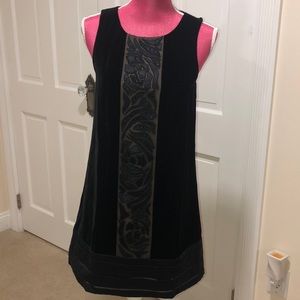 BCBG  adorable velvet A-line sheath